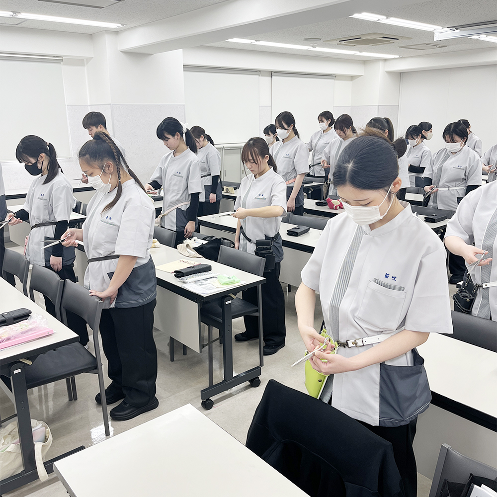 １年生、トリミング準備②